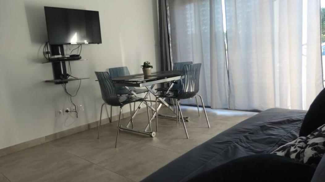 Studio Meuble Saint-Andre-de-Sangonis Luaran gambar